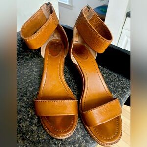 Frye Size 11 Sandal